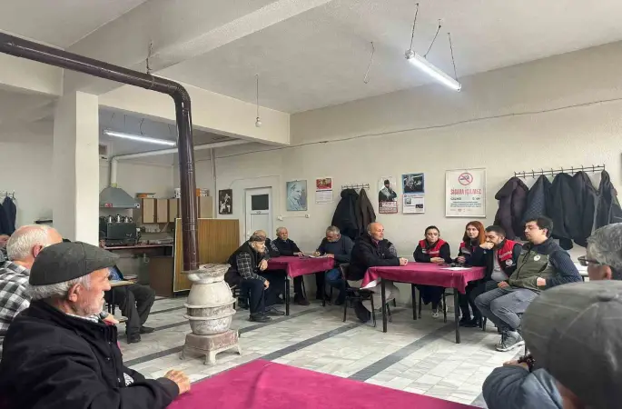 Çiftçilere bitki koruma ürünlerinin doğru kullanımı anlatıldı
