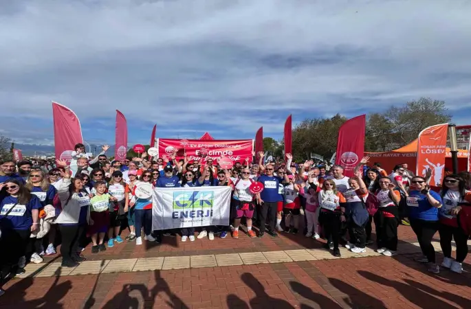 CK gönüllülerinden TEV bursiyerlerine destek
