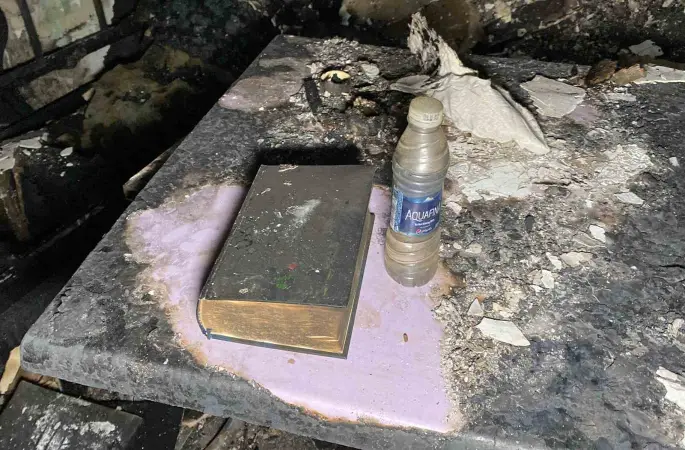 Çorum’da yanan gecekonduda Kur’an-ı Kerim meali zarar görmedi
