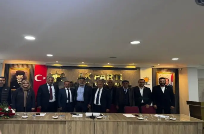 DEM Partili meclis üyesi AK Parti’ye katıldı
