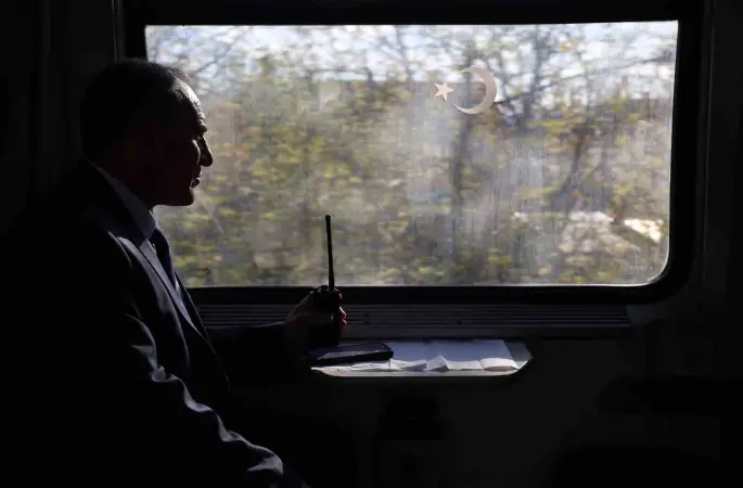 Demir yoluna adanmış 40 yıl: Son seferini yaptı
