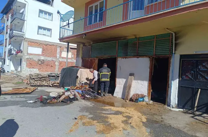 Depoda çıkan yangın büyümeden söndürüldü
