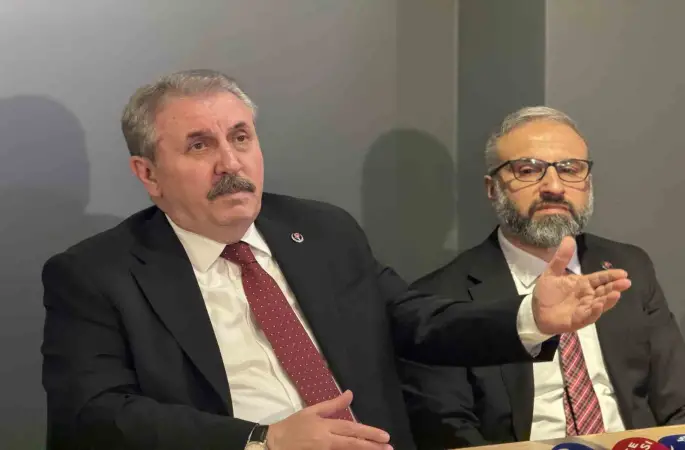 Destici: "Sayın Cumhurbaşkanımızın bu süreçte bir kez daha aday olması gerekiyor"
