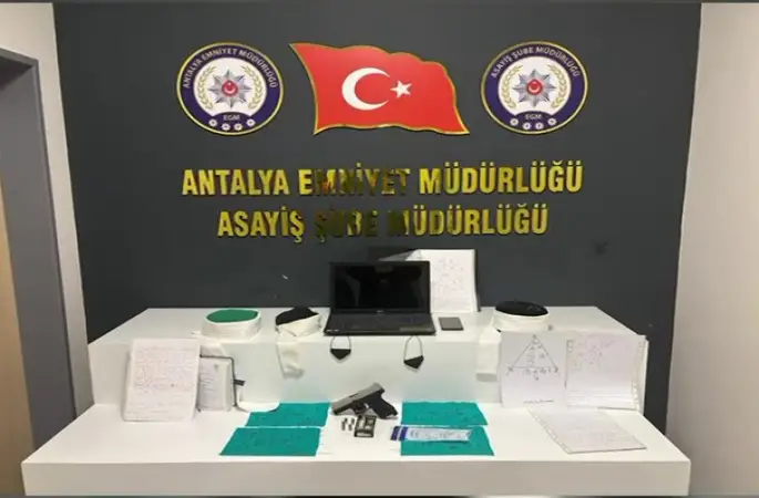 Dini duyguları istismar ederek 2 milyon liralık vurgun yapan 2 şahıs tutuklandı
