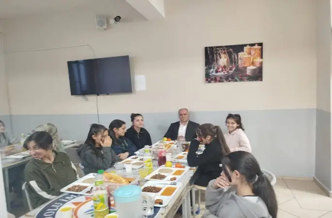 Diyadin’de Ramazan sofrasında anlamlı buluşma
