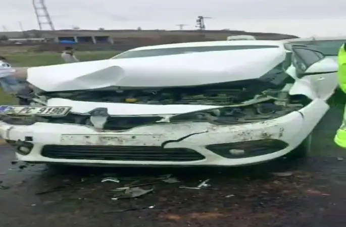 Diyarbakır’da cenaze konvoyunda kaza: 4 yaralı
