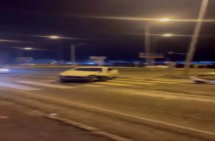 Diyarbakır’da iki araç çarpıştı: 2 yaralı
