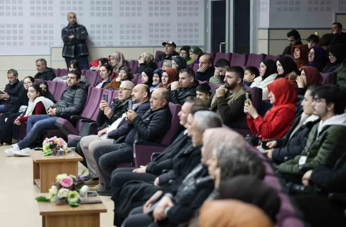 Dursun Ali Erzincanlı, Kartepe’de gönülleri fethetti
