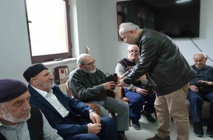 Düzce Belediyesi yaşlıları yine unutmadı
