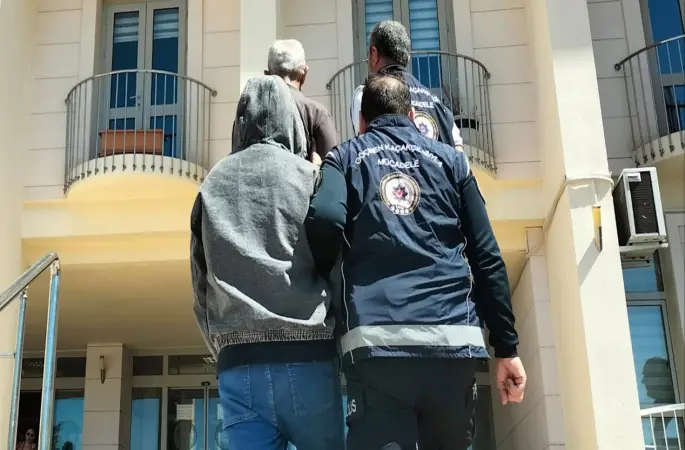 Düzensiz göçmen soruşturmasında 2 tutuklama daha
