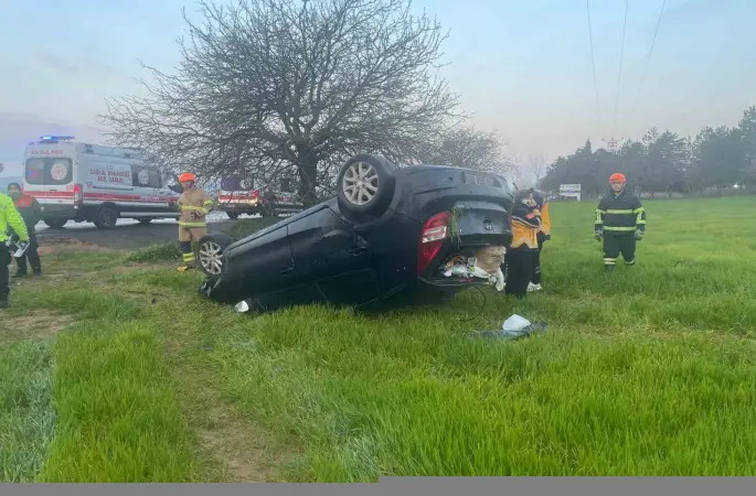 Edirne’de takla atan otomobilin genç sürücüsü hayatını kaybetti
