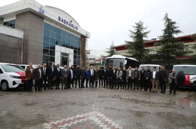 Edremit Belediyesi 8 yeni aracı hizmete sundu
