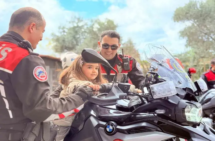 Edremit emniyetinden geleceğin polislerine eğitim
