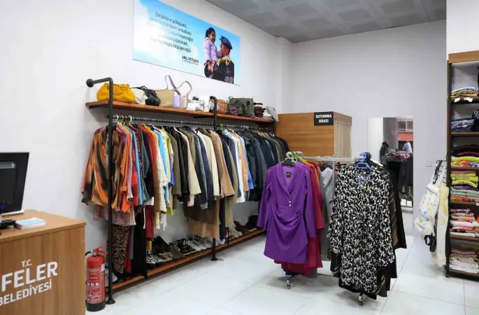 Efeler Belediyesi’nin Sosyal Destek Giyim Noktası 2 haftada 80 haneye ulaştı
