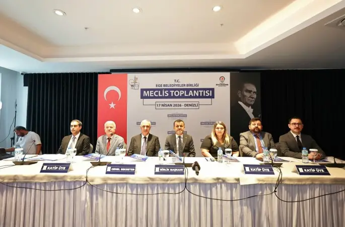 Ege Belediyeler Birliğinde Başkan Çavuşoğlu güven tazeledi
