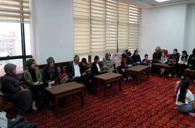 Elazığ’da ’Ailemle Okuyorum’ etkinliği

