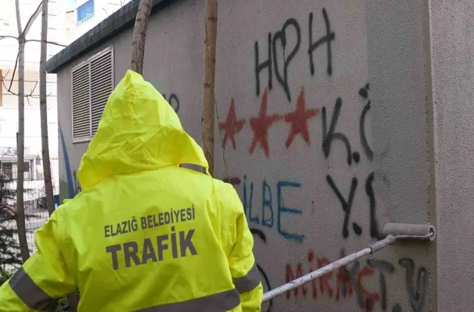 Elazığ’da kent estetiğini bozan duvar yazıları temizleniyor
