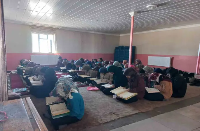 Emek Ortaokulu’nda Ramazan’ın manevi iklimi yaşatılıyor
