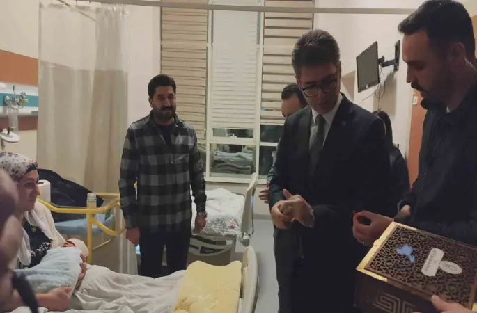 Erciş’te 2026’nın ilk bebeği Mert Buğra oldu
