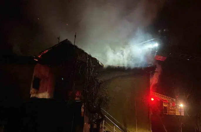 Erzincan’da ev yangını
