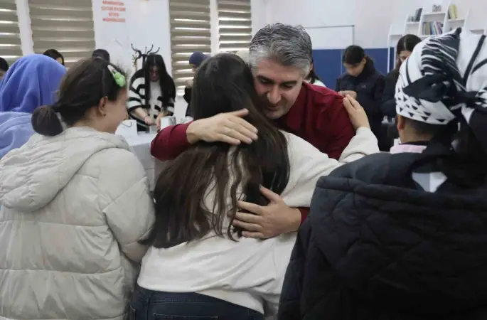 Erzurum’da bayram sevinci: Çocuk evlerinde anlamlı buluşma
