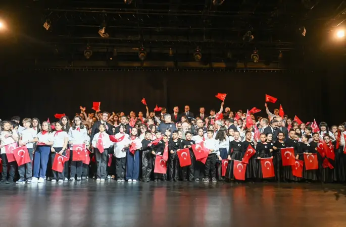 Erzurum’da çocuklar gönlünce bayramlarını kutladı
