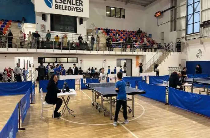 Uluslararası sanatçılar depremi çizgilerle anlattı