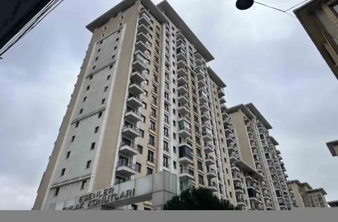 Esenler’de sitedeki silahlı kavgada 19 yaşındaki genç hayatını kaybetti
