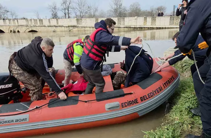 Eski Edirne Belediye Başkanı Hamit Sedefçi botla bahçesinden tahliye edildi
