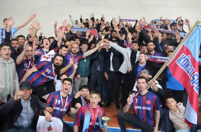 Eskil’de voleybol turnuvasının şampiyonu Kökezspor oldu
