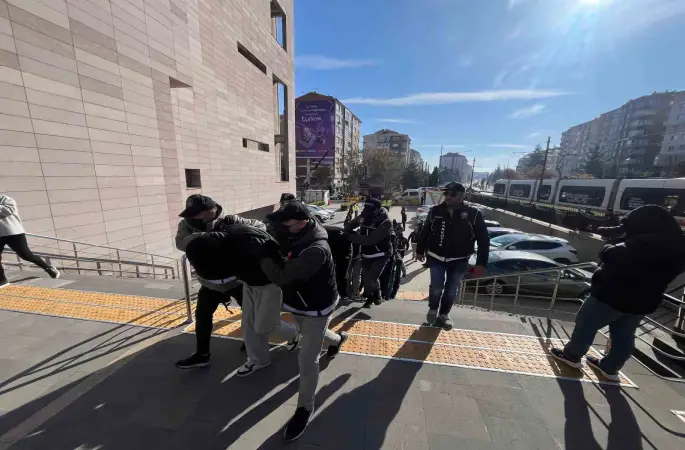 Eskişehir merkezli 6 ilde uyuşturucu operasyonu
