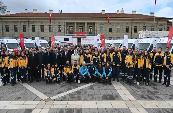 Eskişehir’de sağlık filosuna 10 yeni ambulans katıldı
