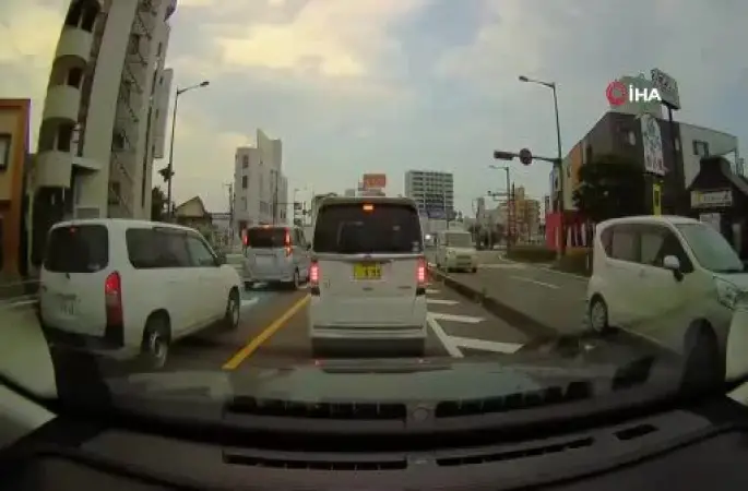 Japonya’da 7.1 büyüklüğünde deprem: Tsunami uyarısı yapıldı