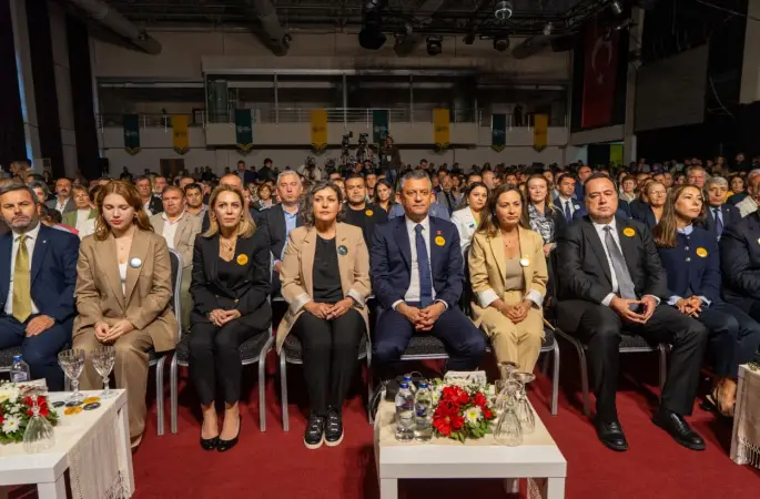 Ferdi Zeyrek'in adı eşi ve kızının öncülüğünde kurulan vakıfta yaşayacak