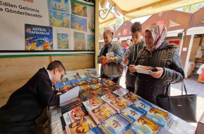 Filistinli akranları için hayal dünyalarını satırlara döktüler
