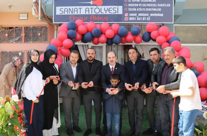 Filografi sanatçısı Elanur Akkuş hayaline kavuştu, kendi atölyesini açtı
