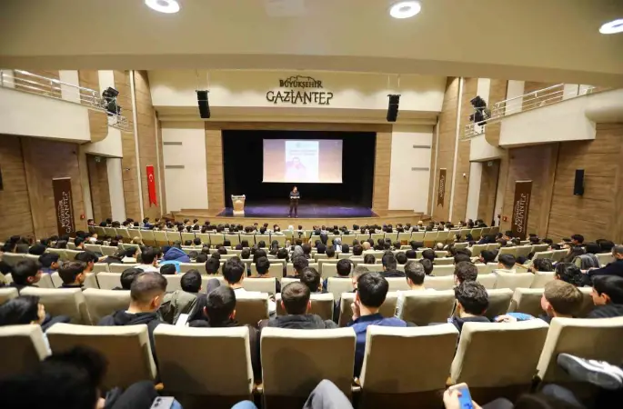 Gazi şehirde iyilik çocuklarla yayılıyor
