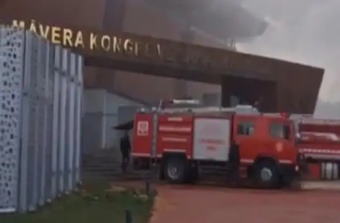 Gaziantep Üniversitesi’nde korkutan yangın: Milyonlarca liralık zarar oluştu
