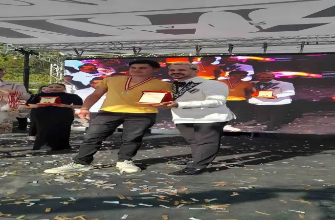 Genç kuaförden büyük başarı
