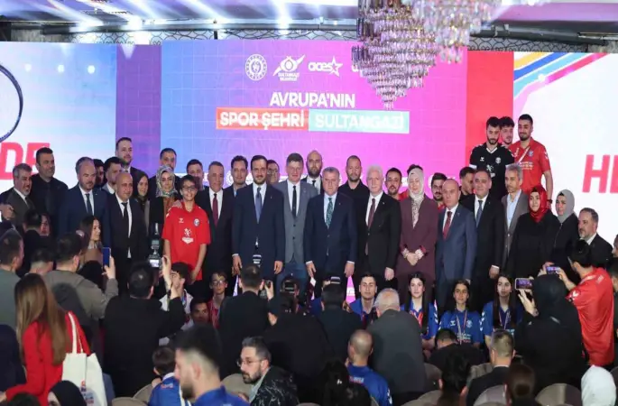 Gençlik ve Spor Bakanı Bak: "Türkiye her haliyle spor ülkesi olma yolunda hızlıca ilerliyor"
