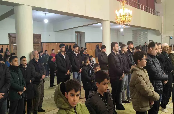 Gercüş’te Berat Kandili coşkuyla kutlandı
