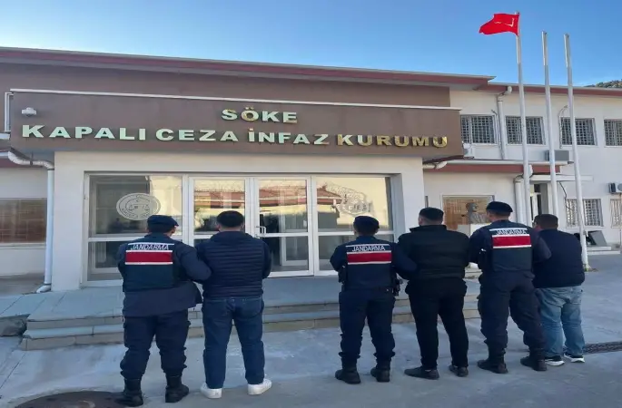 Germencik ve Söke’de 16 düzensiz göçmen, 4 organizatör yakalandı
