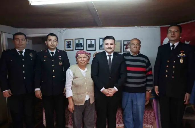 Gökçeada Kaymakamı Acar’dan Gazi ailesine bayram ziyareti
