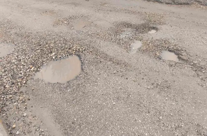 Gölbaşı esnafından belediyeye yol tepkisi
