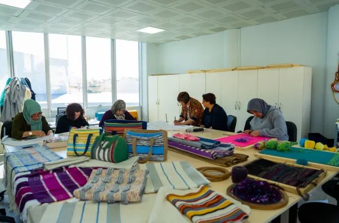 Gölbaşı’nda atıklar sanata dönüşüyor
