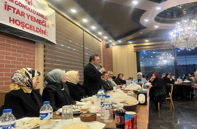 Gönüllü annelerden 440 aileye iftar sofrasında büyük dayanışma
