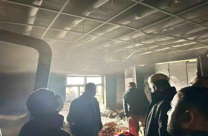 Hakkari’de ev yangını
