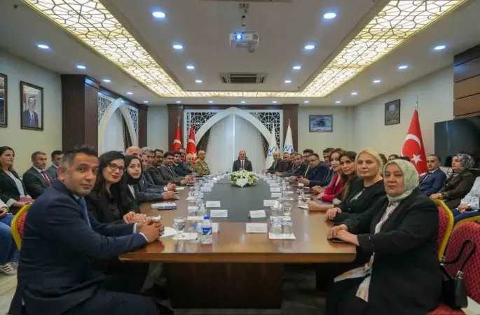 Hakkâri’de ‘Kadına Yönelik Şiddetle Mücadele Ulusal Eylem Planı’ toplantısı yapıldı
