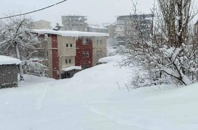 Hakkari’de okullar tatil edildi
