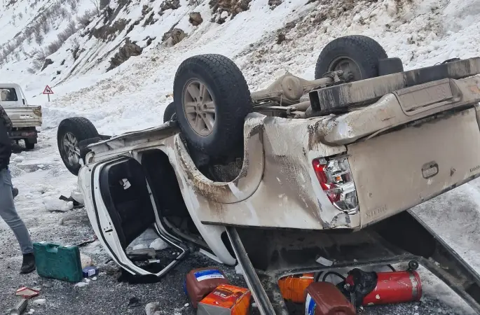 Hakkari’de trafik kazası: 2 yaralı
